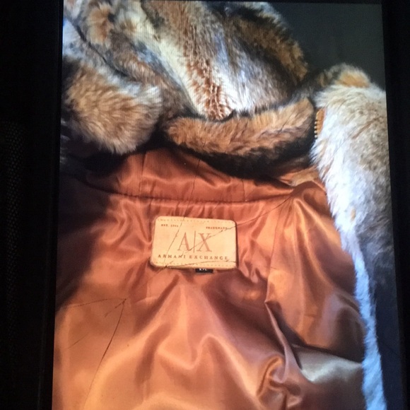 A/X faux fur & hat - Picture 2 of 6